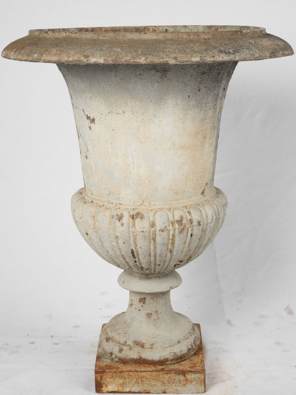Large classic garden Medici urn