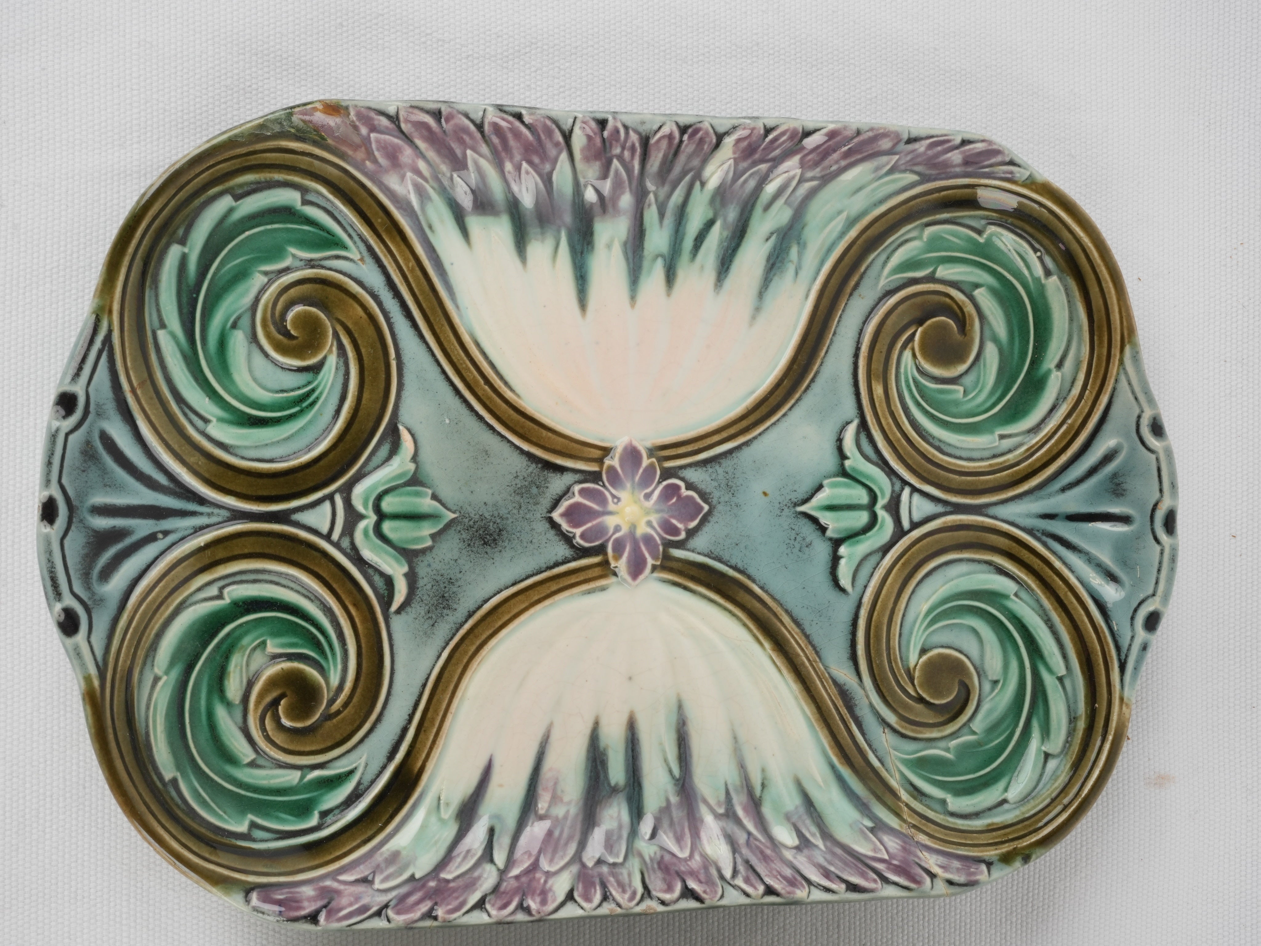 Mid-20th Century Majolica Asparagus Cradle