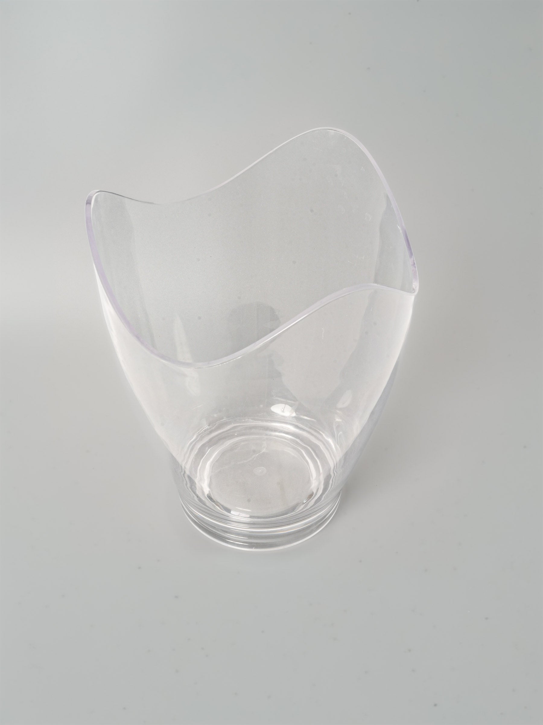Vintage Wine Cooler with Undulating Edge