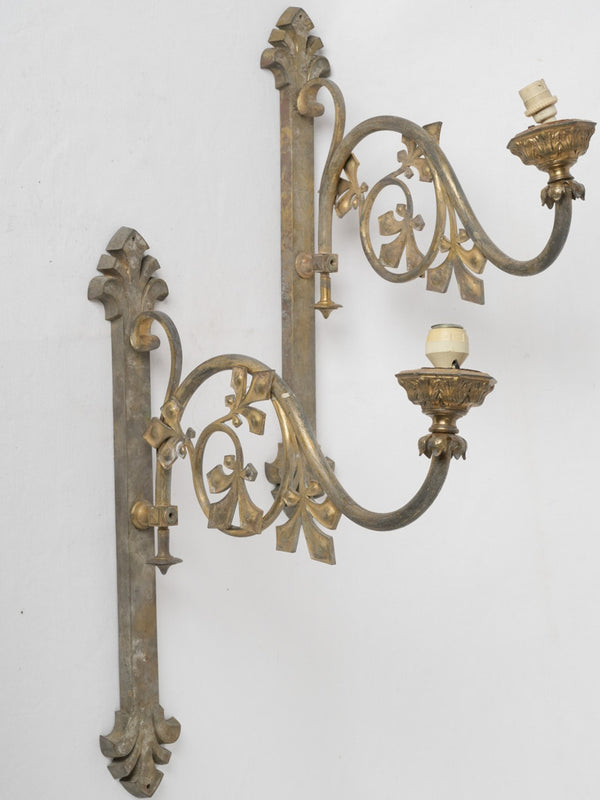 Ornate vintage wall lighting fixtures