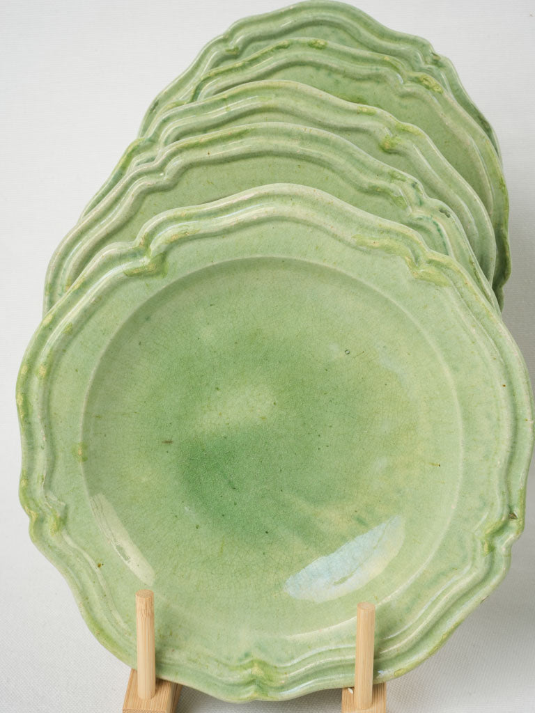 Elegant green double-striped earthenware bowls