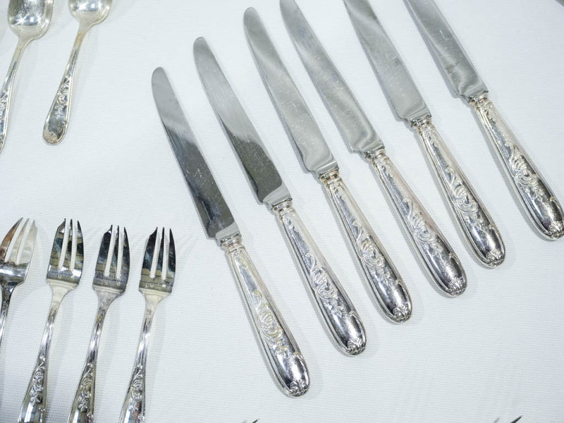 Patina-aged stainless steel teaspoons