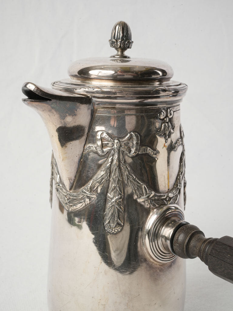 Collectible bud finial chocolate pot  