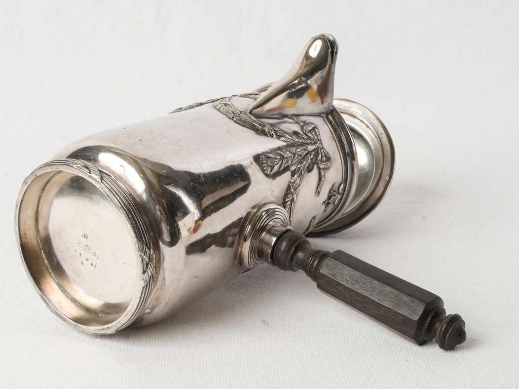 Side-mounted handle antique pot  