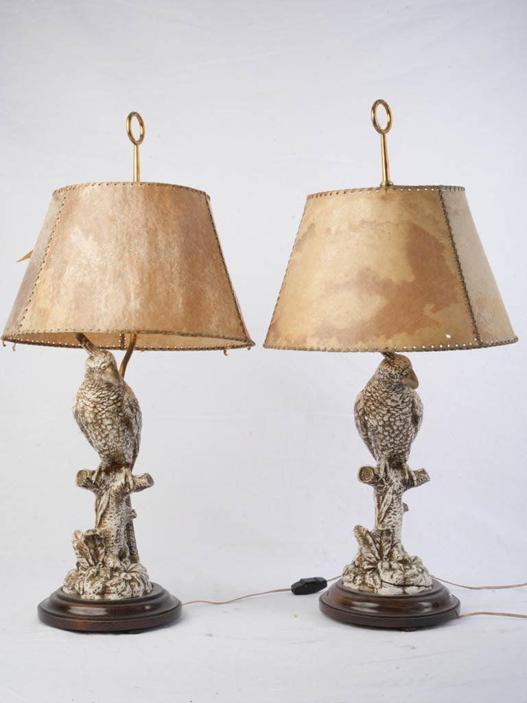 Warm brown accented bird lamp