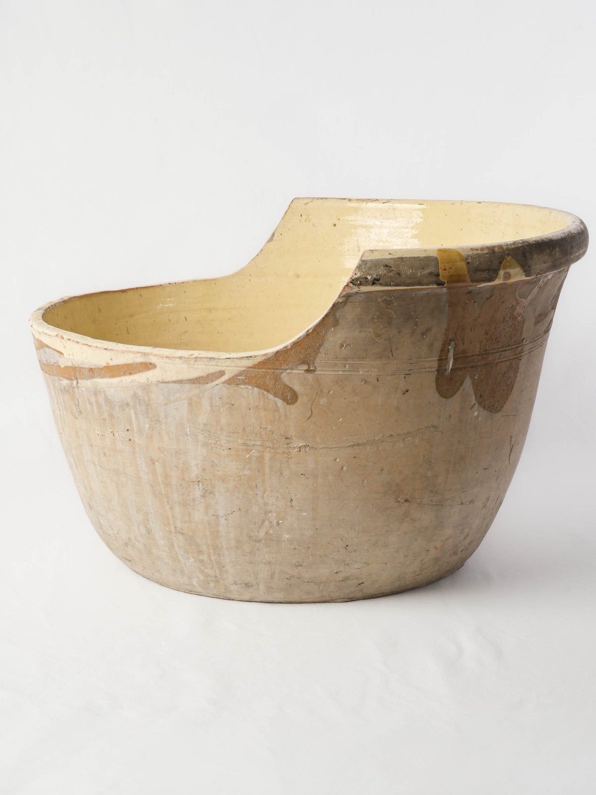 Antique Glazed Earthenware Sitz Bath in Pale Yellow - 11¾" x  20½"
