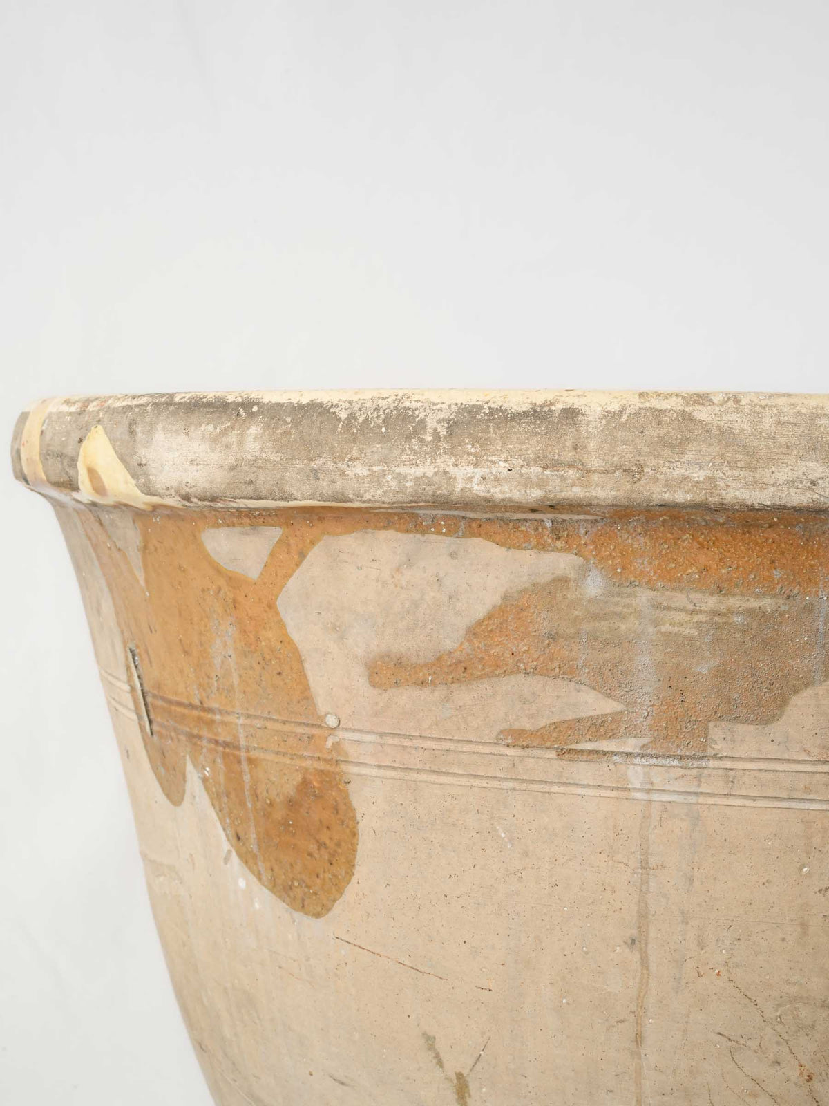 Antique Glazed Earthenware Sitz Bath in Pale Yellow - 11¾" x  20½"