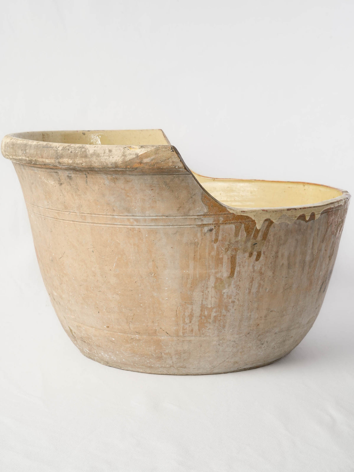 Antique Glazed Earthenware Sitz Bath in Pale Yellow - 11¾" x  20½"