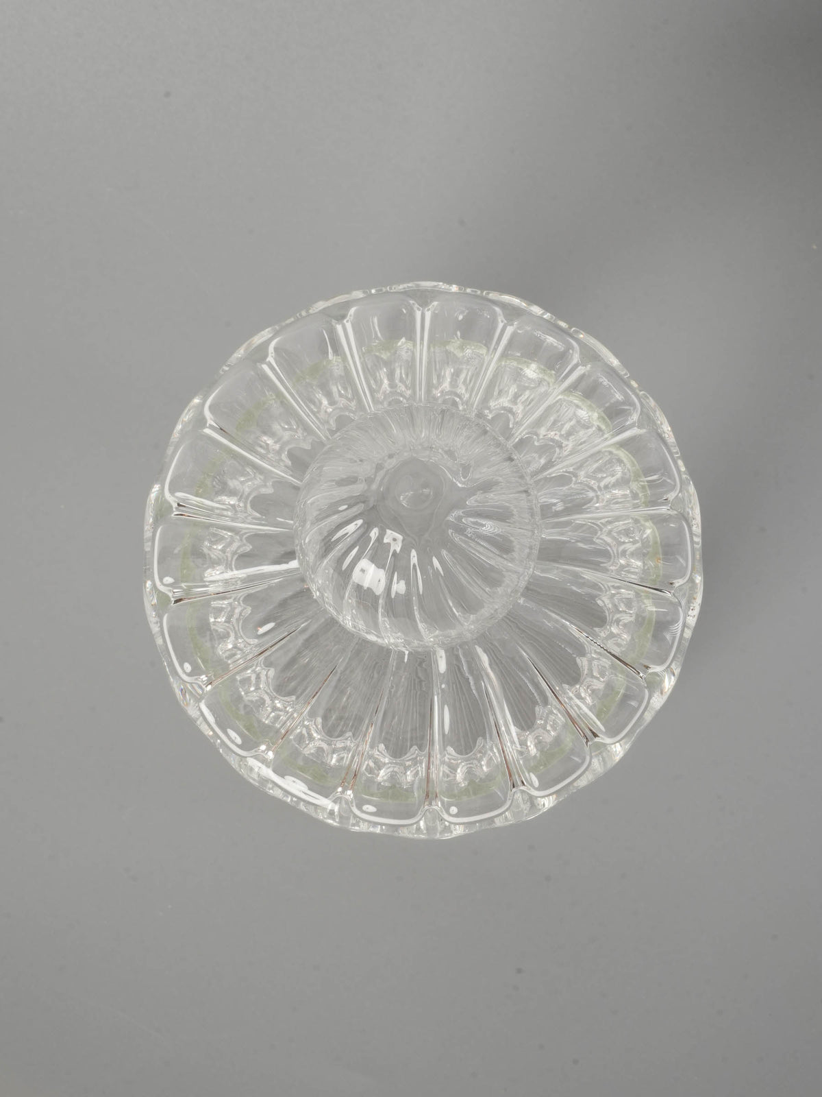 Pretty Lidded Glass Candy Jar w/ Ribbed Design 5½"