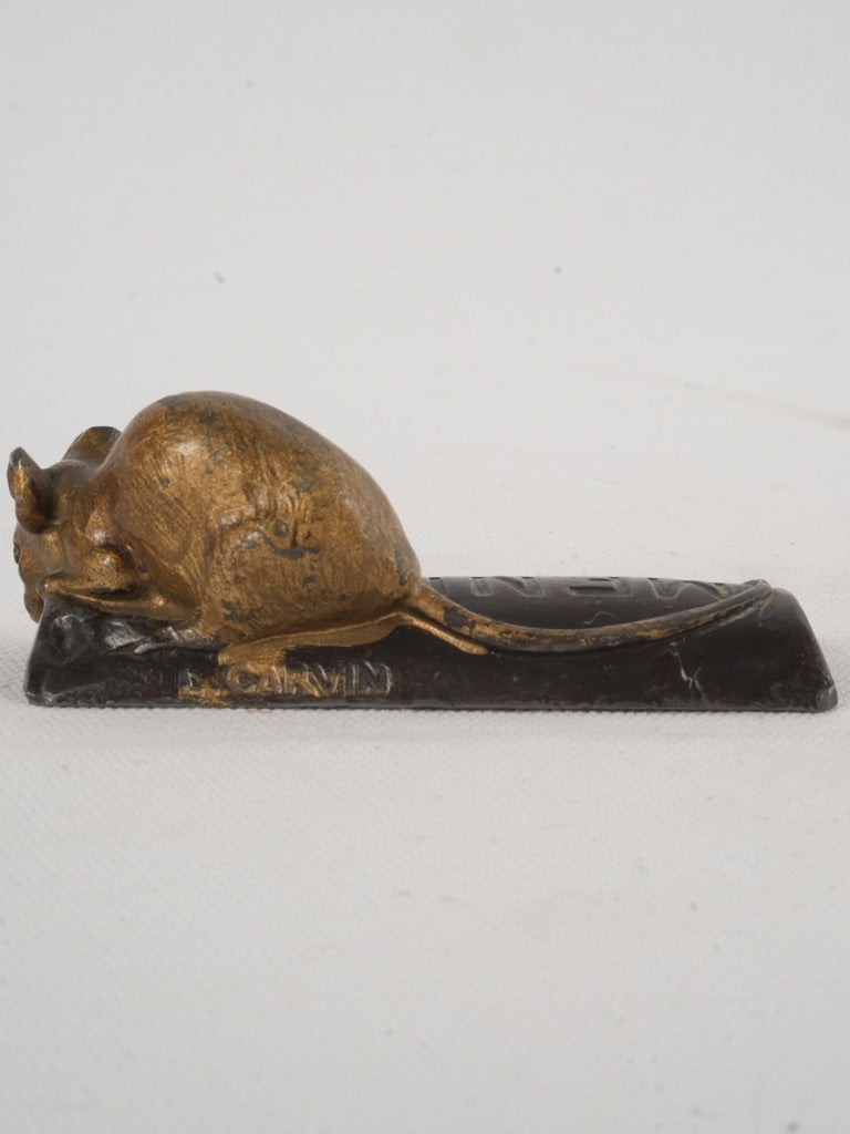Elegant metal mouse decoration