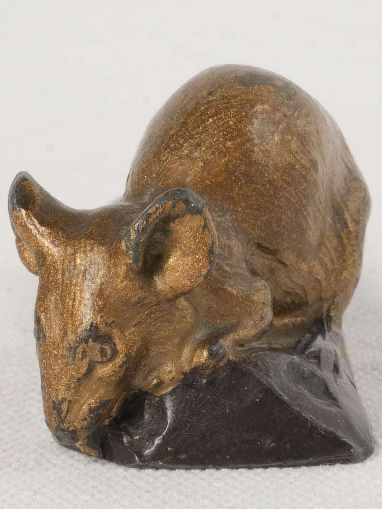 Charming historic novelty item