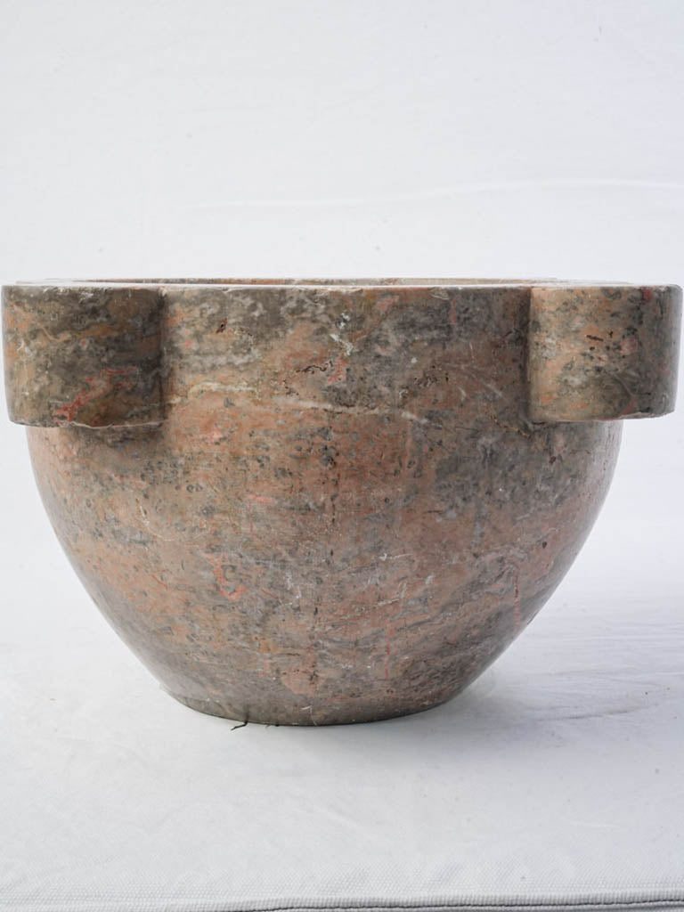 Classic 17th-century marbleware  