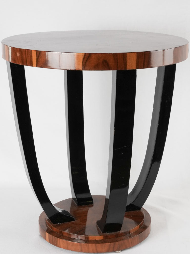 Charming High-gloss Art Deco Table