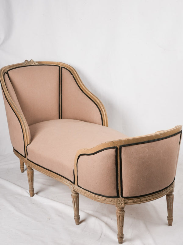 Exquisite beechwood French-style chaise longue
