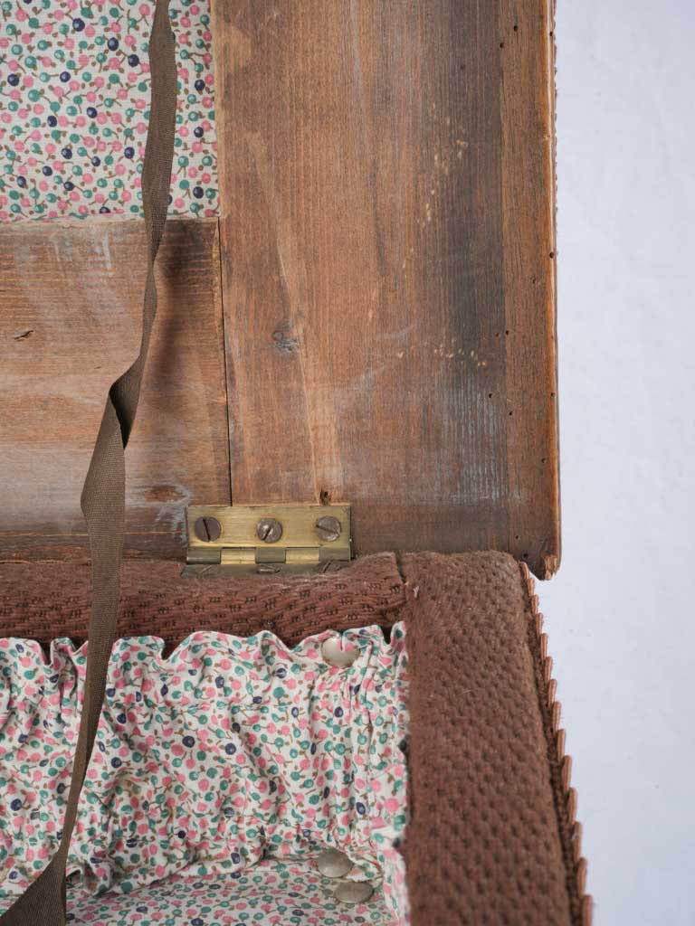 Antique Louis XIII splay-leg stool  