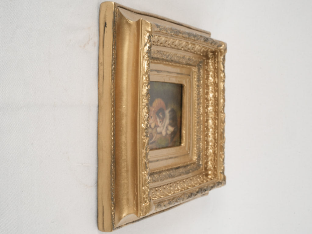 Elegant classic-themed wall decor