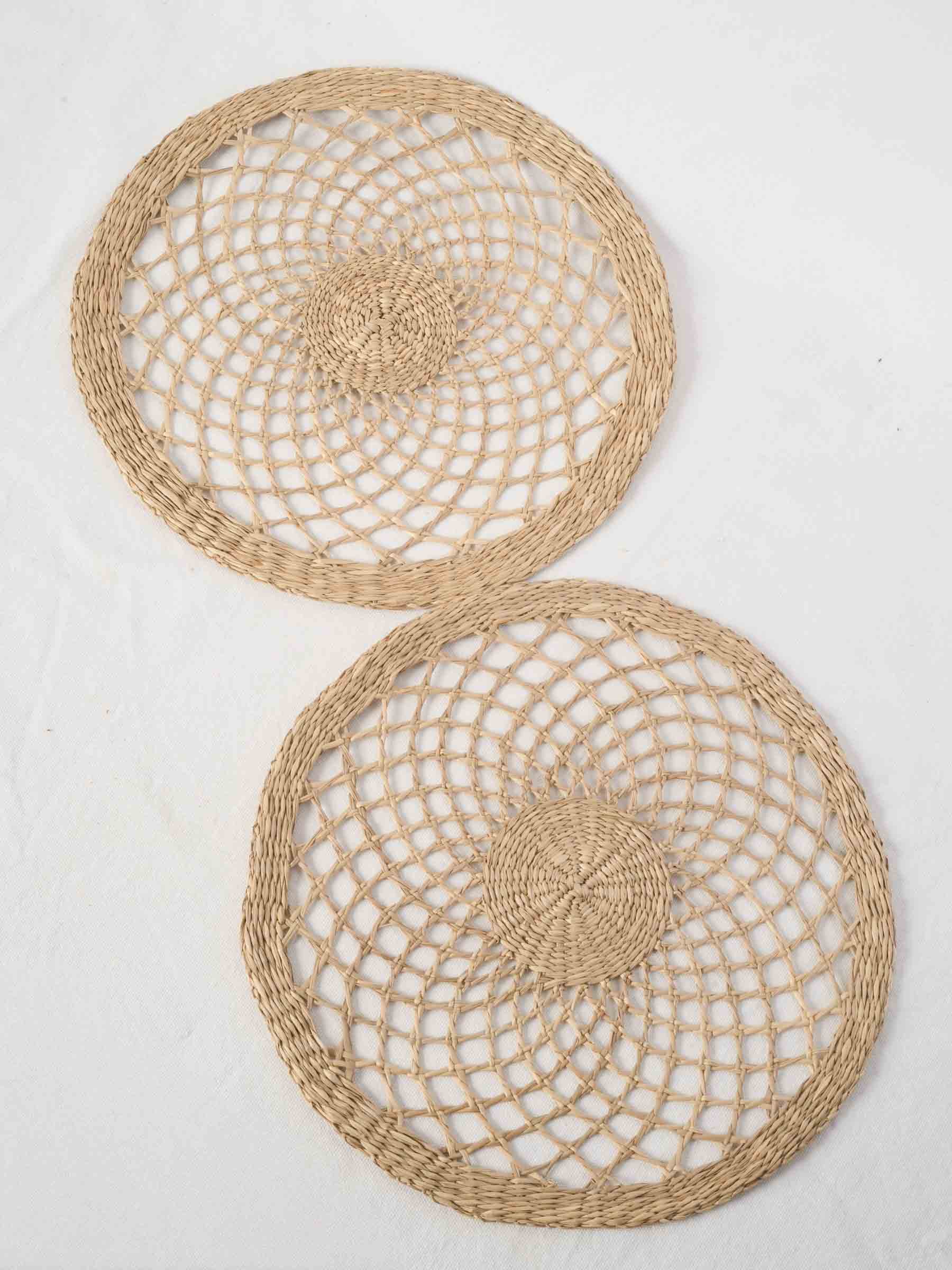 Pair of Round Raffia Placemats w/ Open Lattice Weave 15¼"