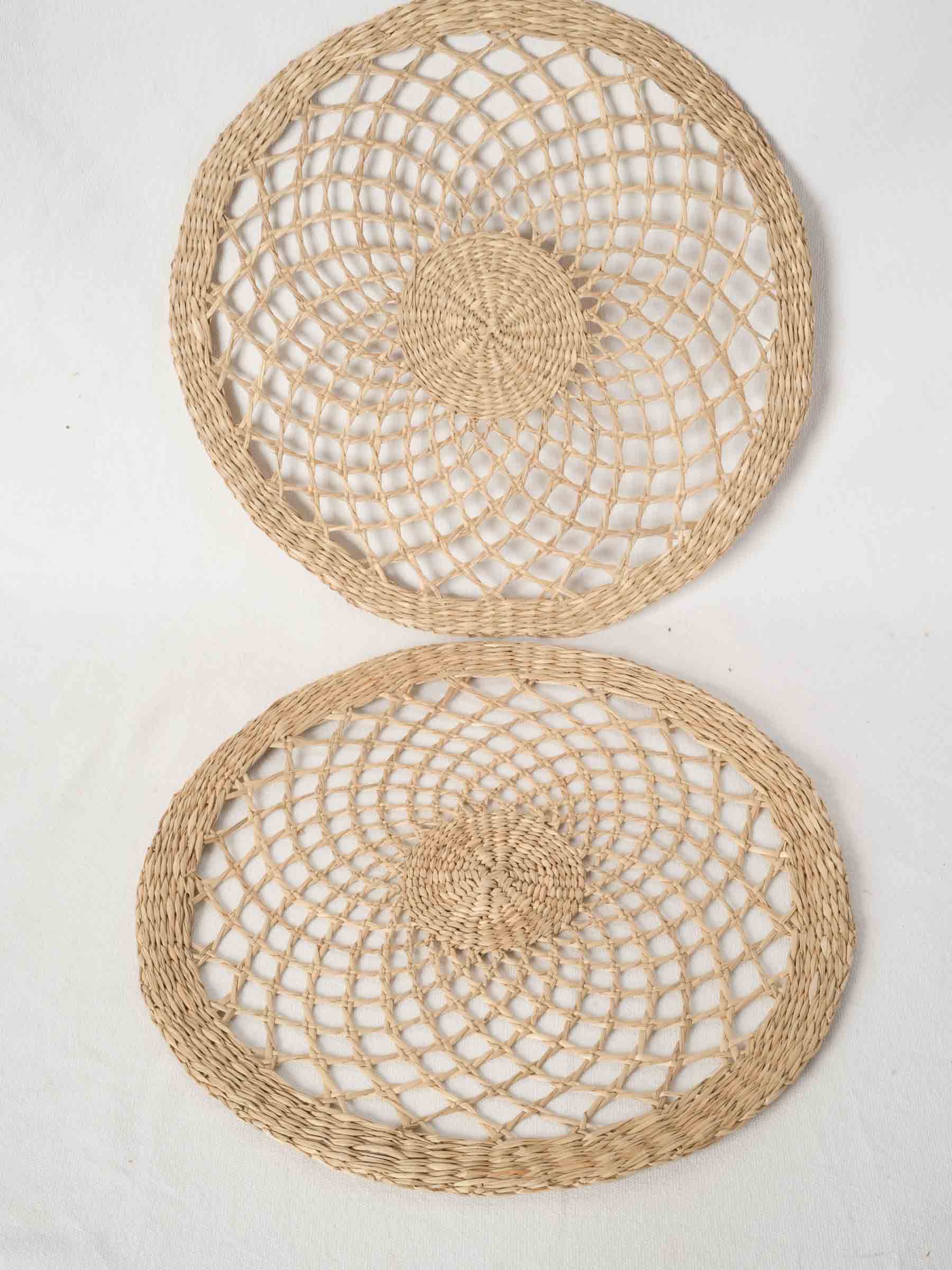 Pair of Round Raffia Placemats w/ Open Lattice Weave 15¼"