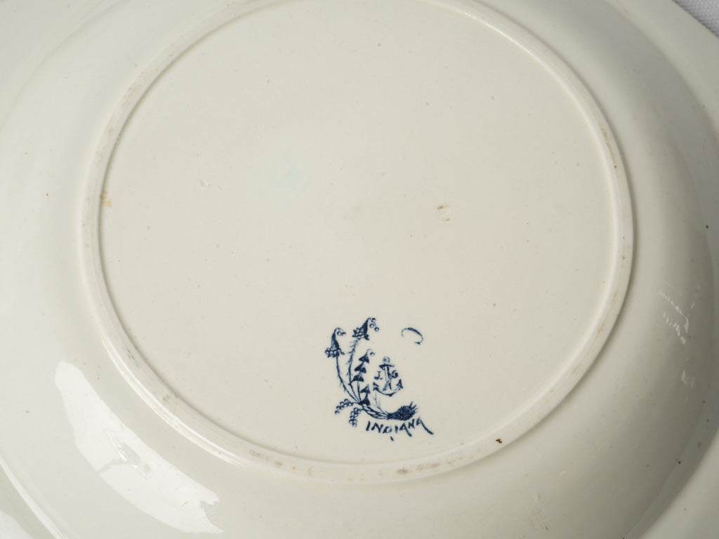Lyrical stylized blossom dishes  