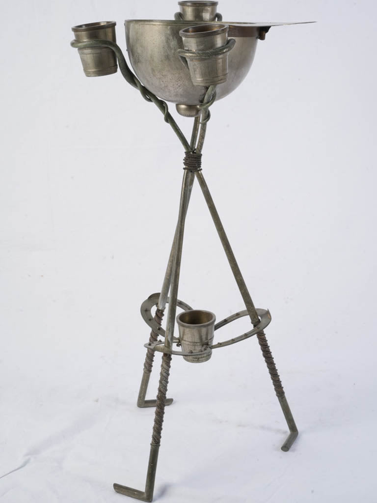 Nostalgic equestrian-themed wash stand