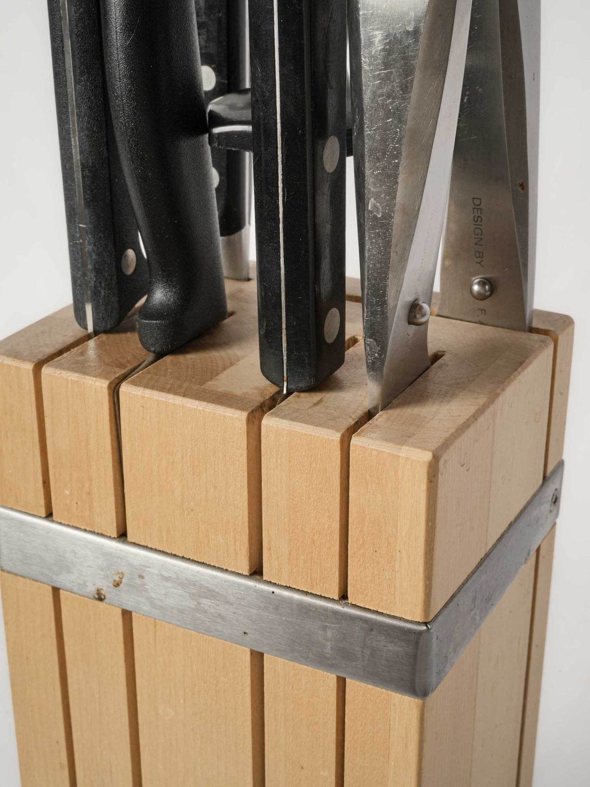French Knife Set in a Wooden Block - Set 1