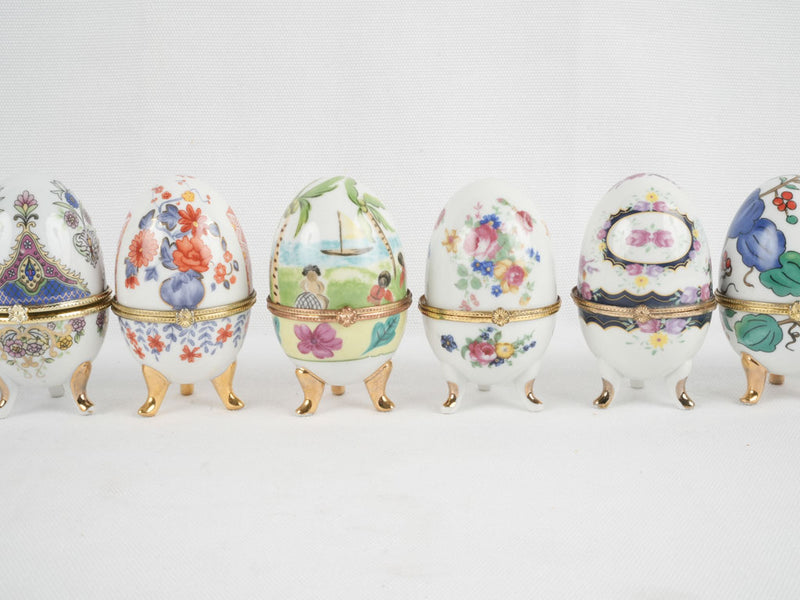 Collection of 16 porcelain hinged egg containers 4"