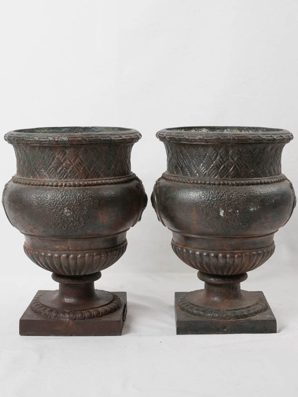 Large pair of French cast iron garden planters - Foundry d'Osne 19¾"