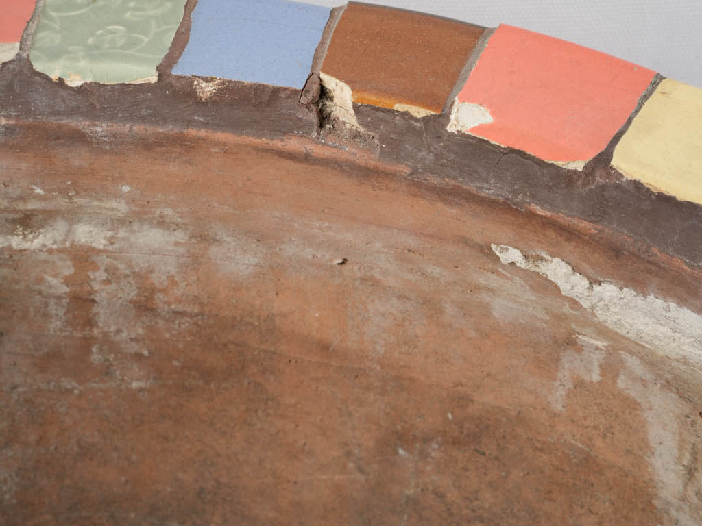 Distinctive terracotta floral cachepot  