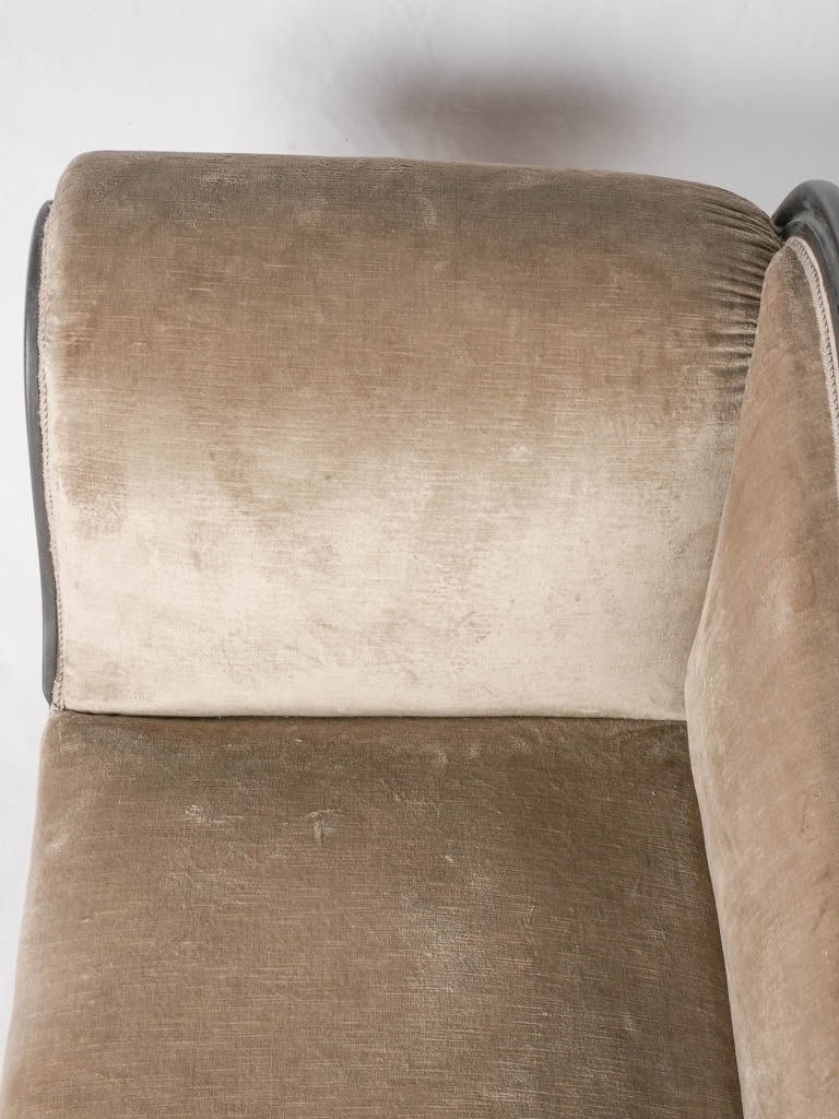 Napoleon III chaise longue 64½"