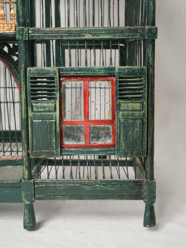 Elegant spired finial birdcage