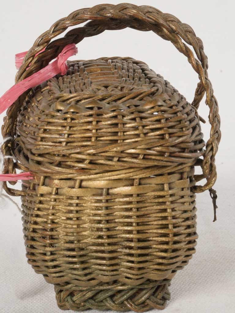 Intricate woven doll's accessory