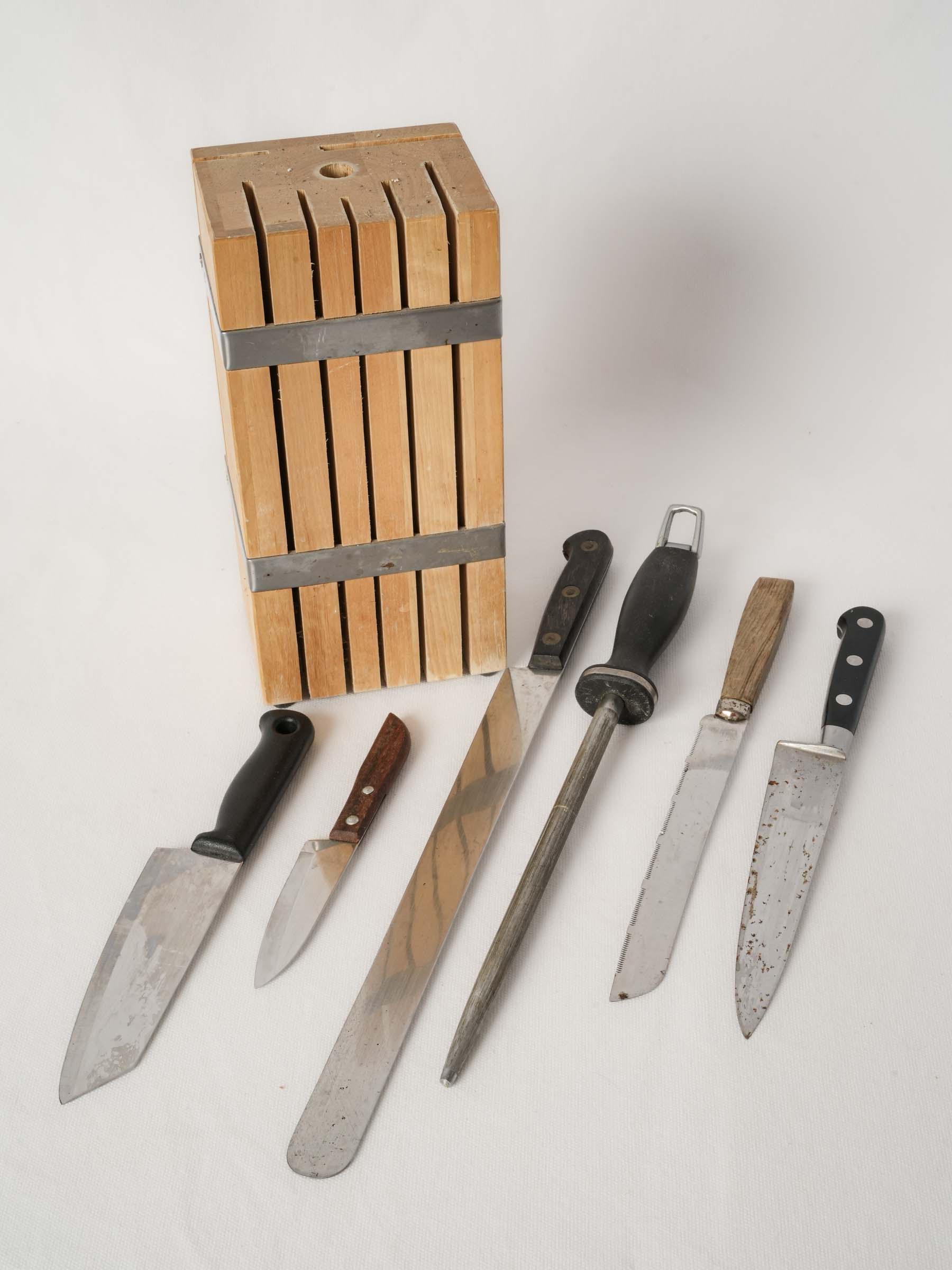 French Knife Set in a Wooden Block from Patricia Wells’s Cooking School - Set 4