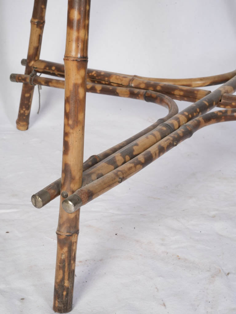 Textured Japanese-inspired salon suite