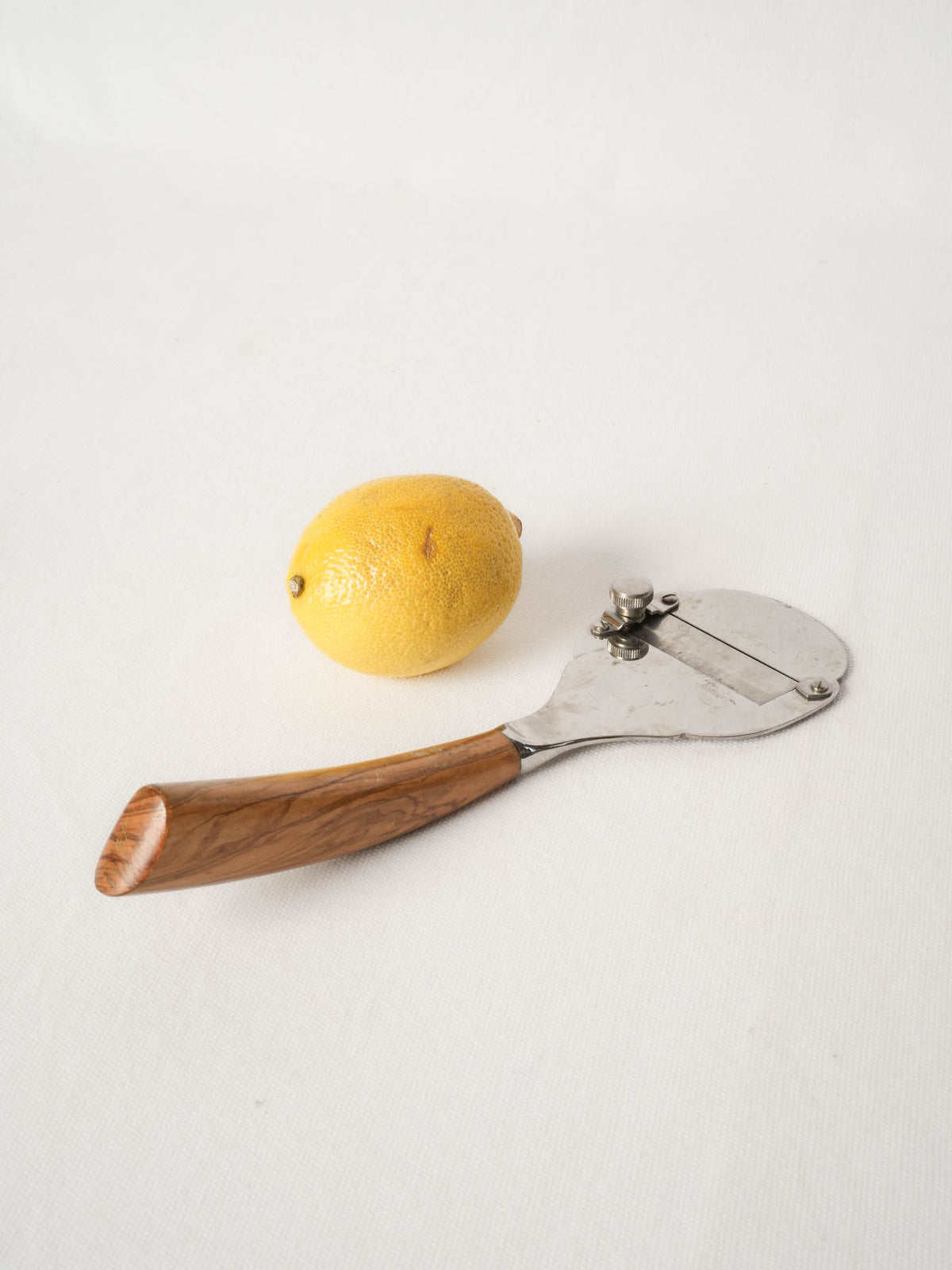 Truffle Slicer with Olive Wood Handle