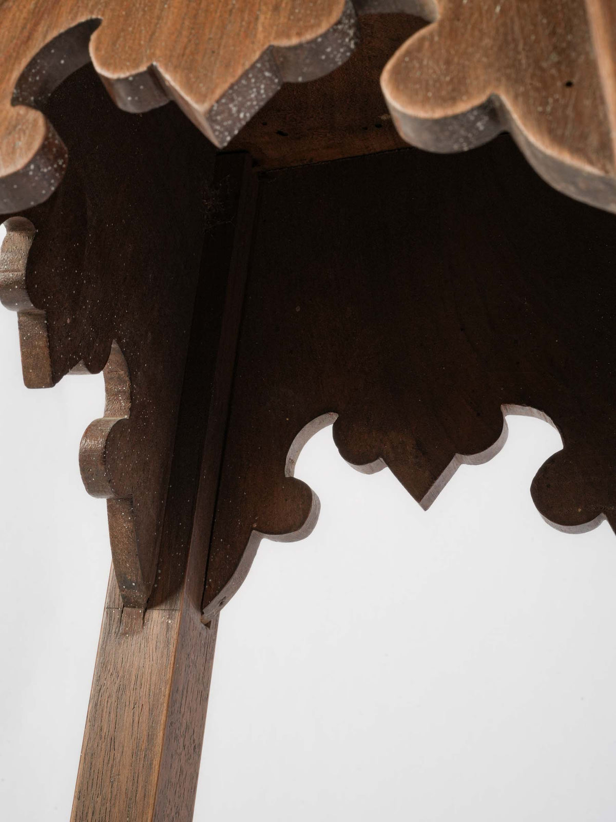 Art Nouveau Walnut Pedestal Stand, circa 1900 - 39¾"