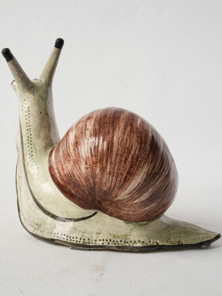 Artisanal incised snail artisan decor