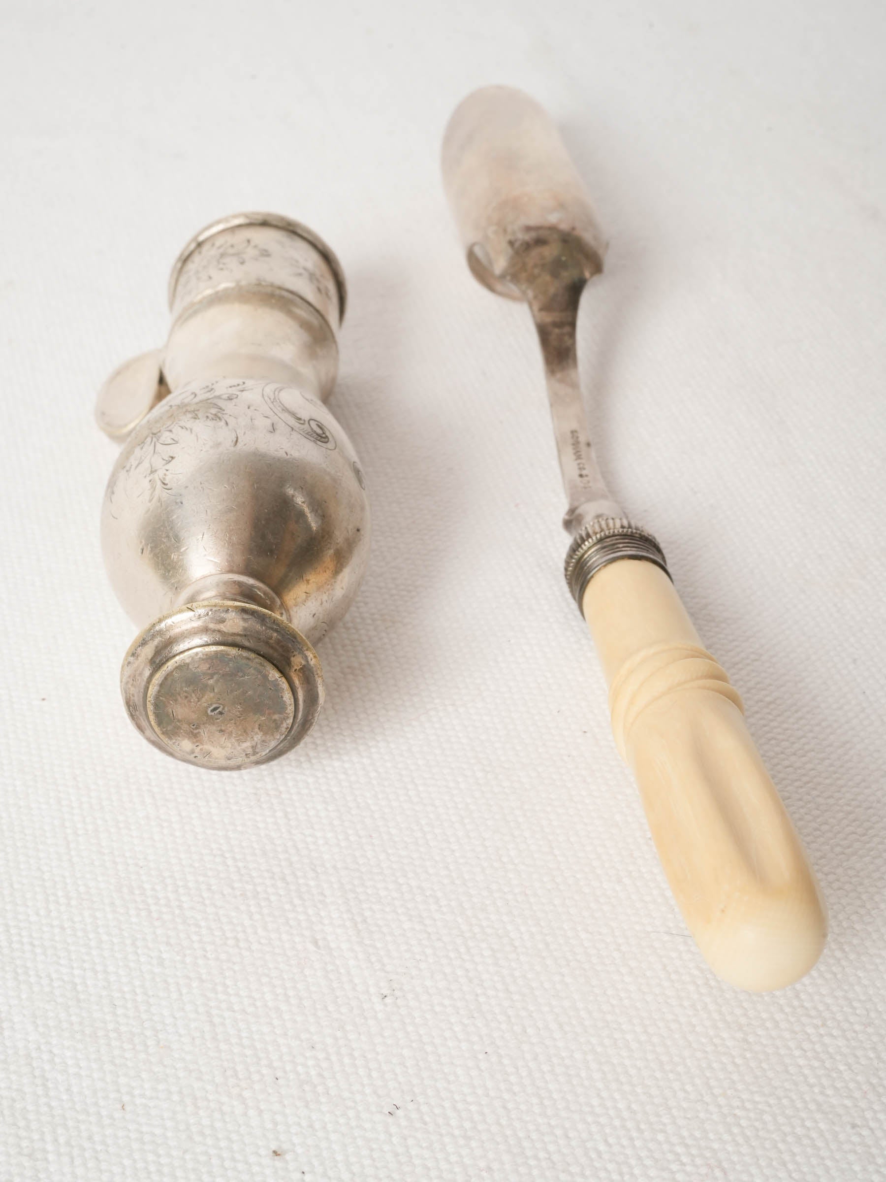 Antique French Silver-Plate Gigot Holder and Marrow Scoop Set