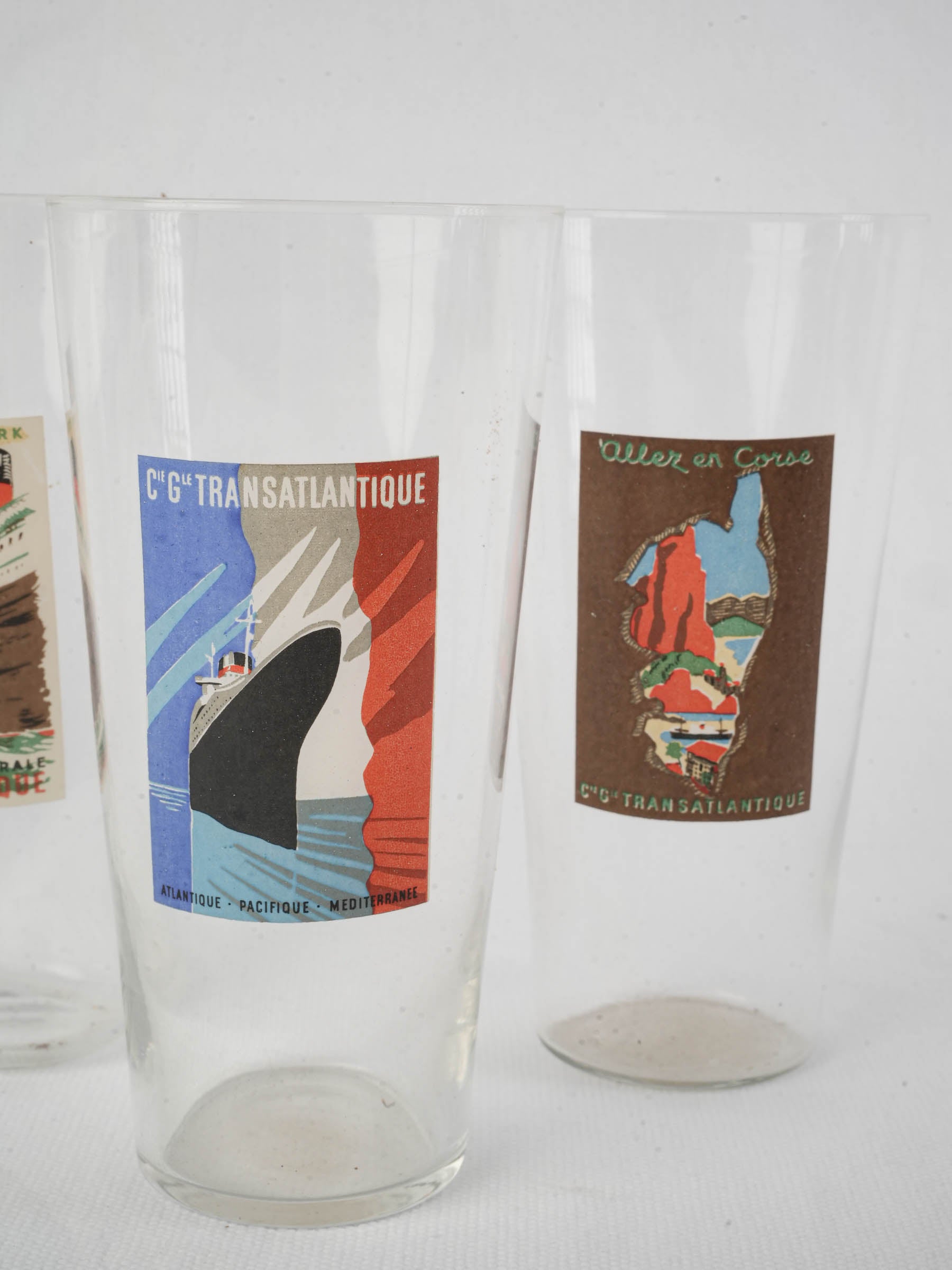 Stylised ocean liner drinkware