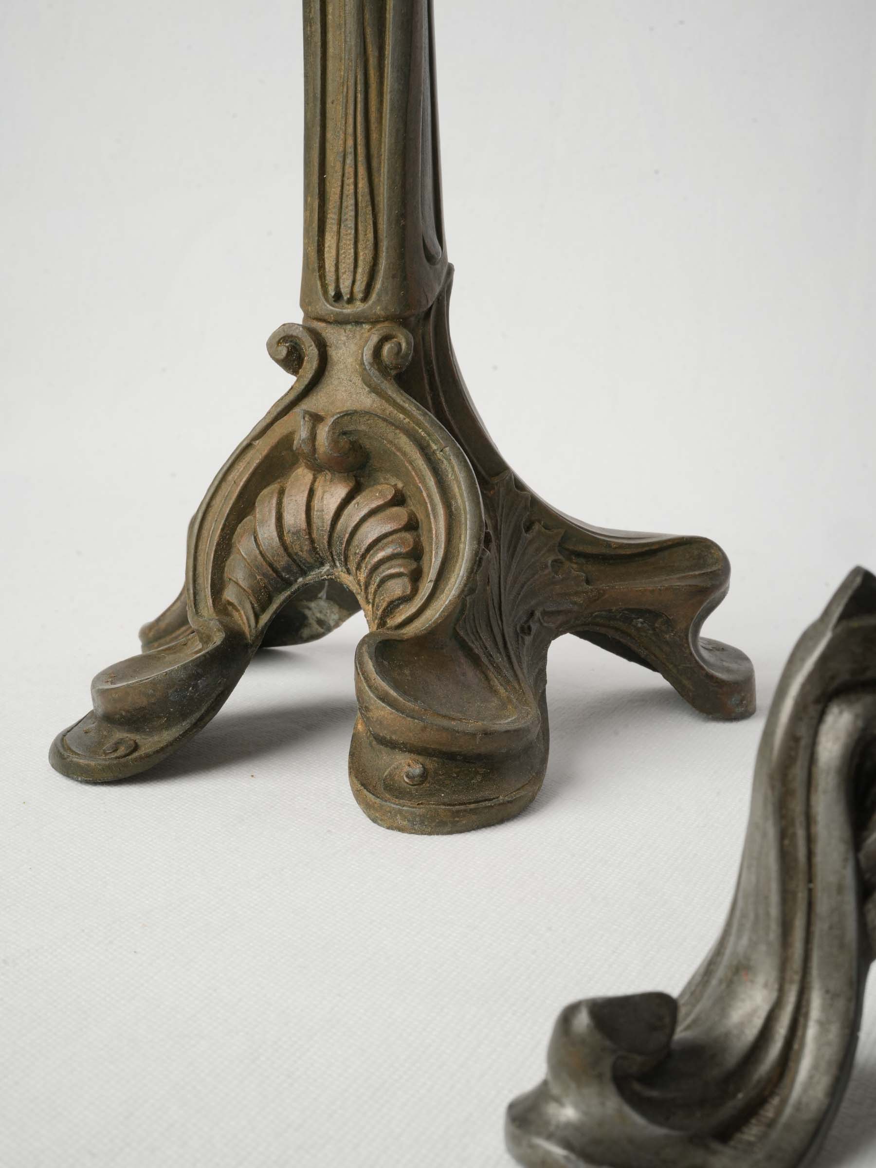 Early 20th-century spelter garniture  