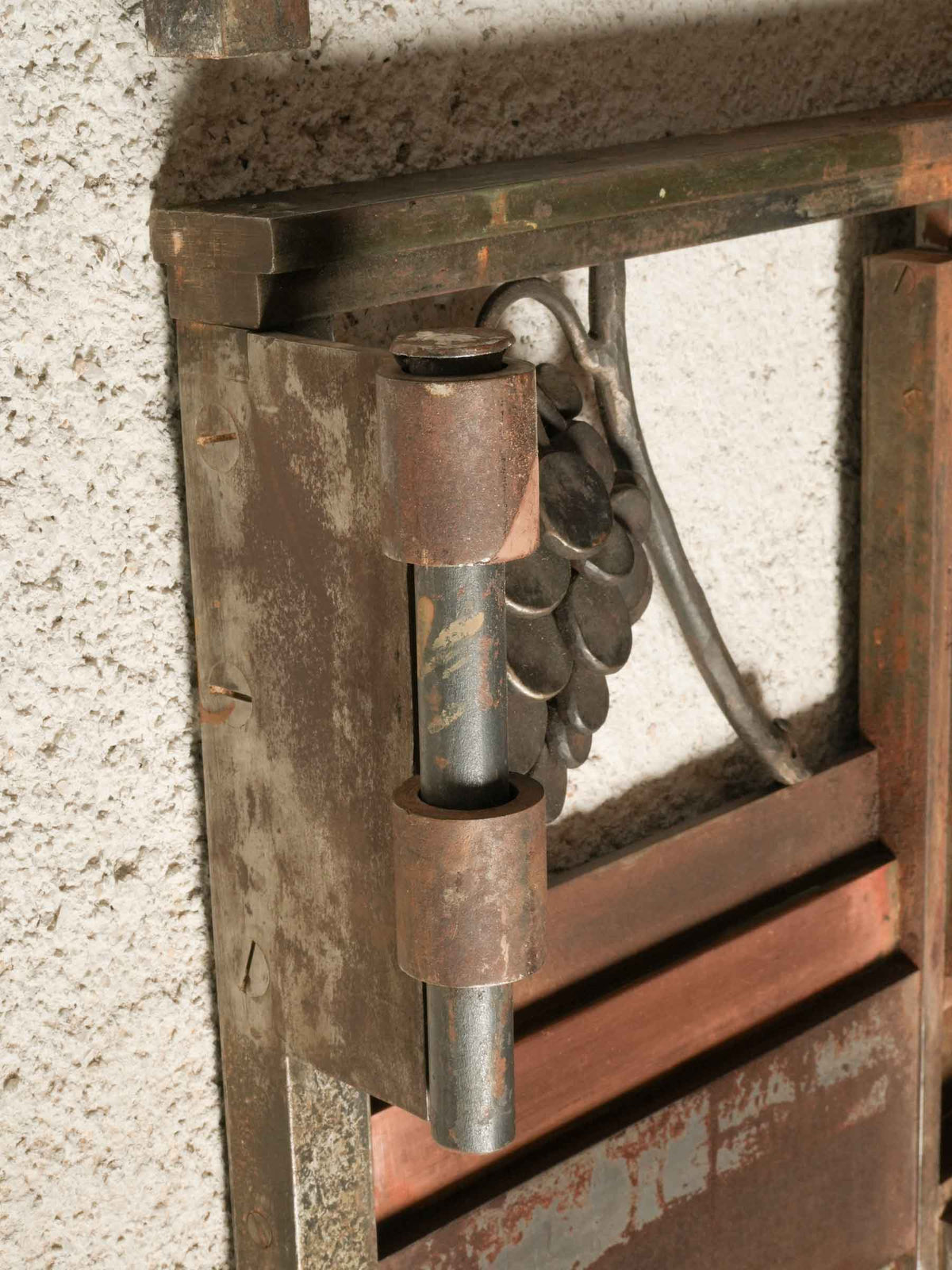 Exceptional Three-Part French Art Deco Chancel Barrier by Master Ironworker Georges Bernardin