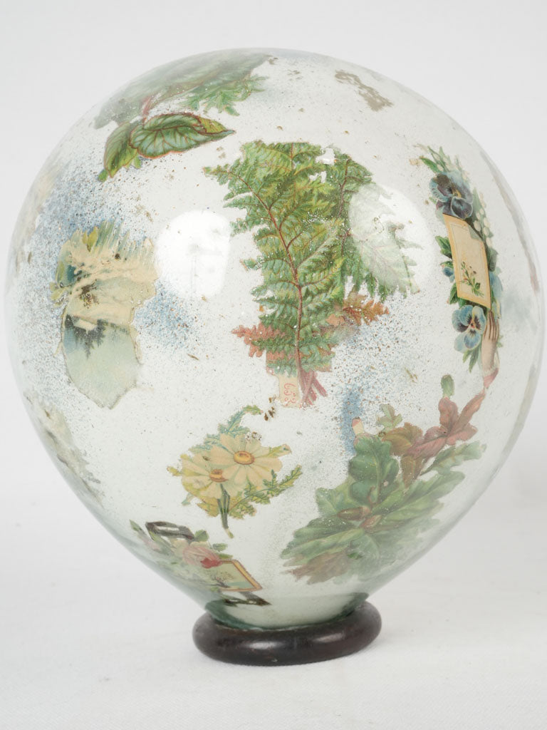 Elegant Ornamental Glass Perruque Ball