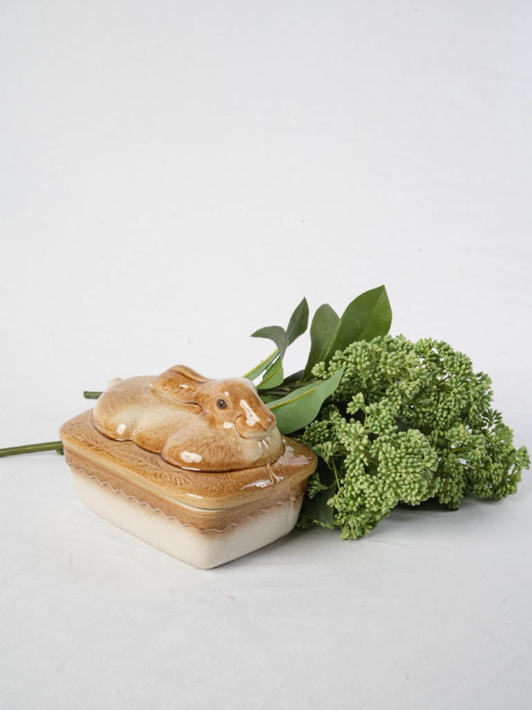 Honey-glazed ceramic container