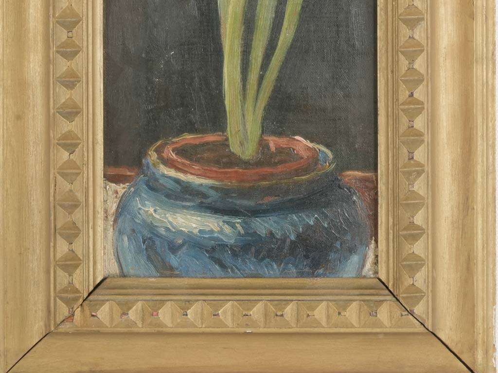 Timeless blue pot illustration