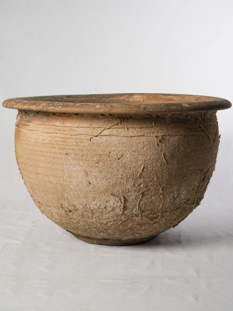 Unique marked Charente washbowl