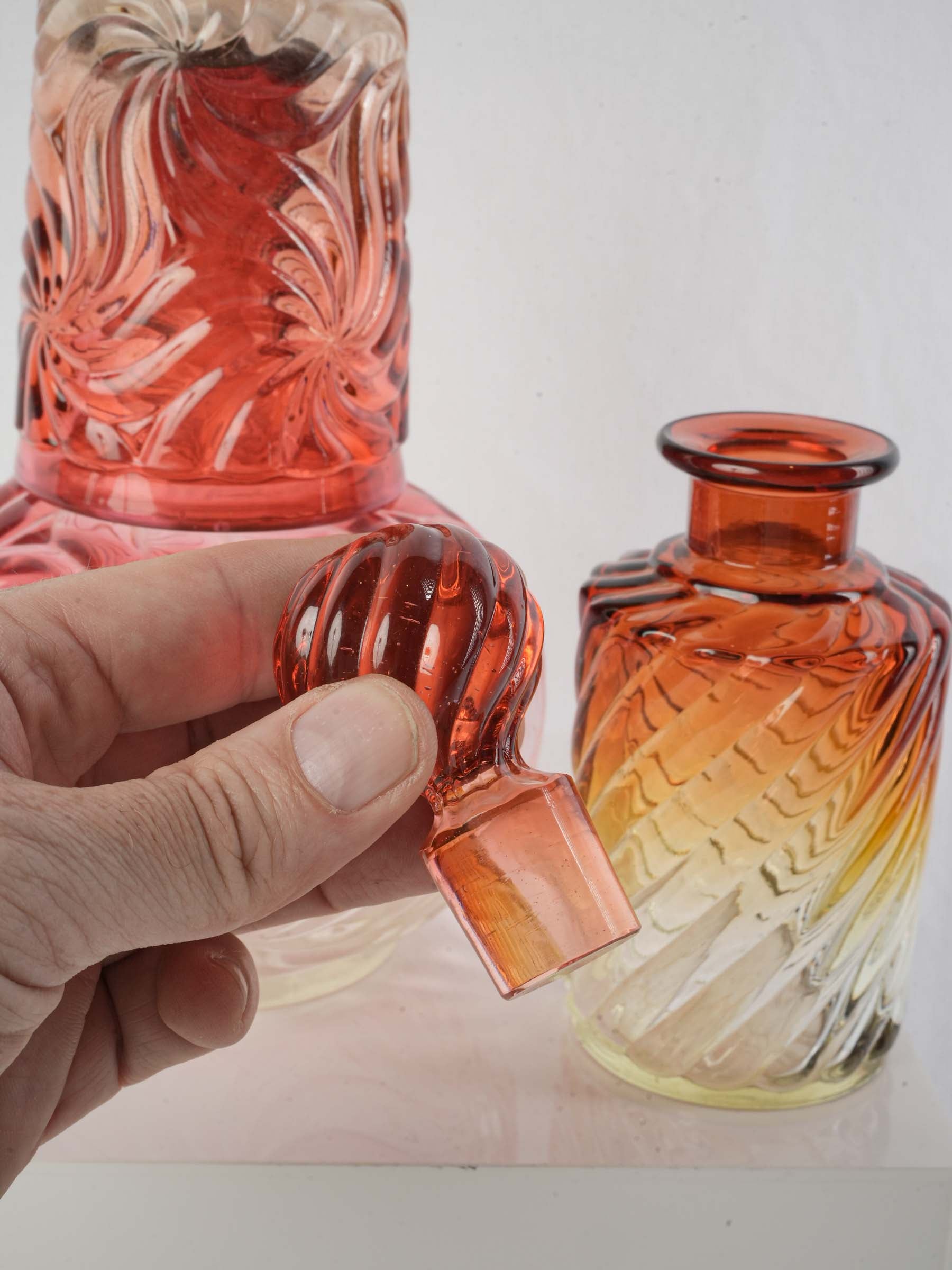 Distinct swirling motif crystal carafe  