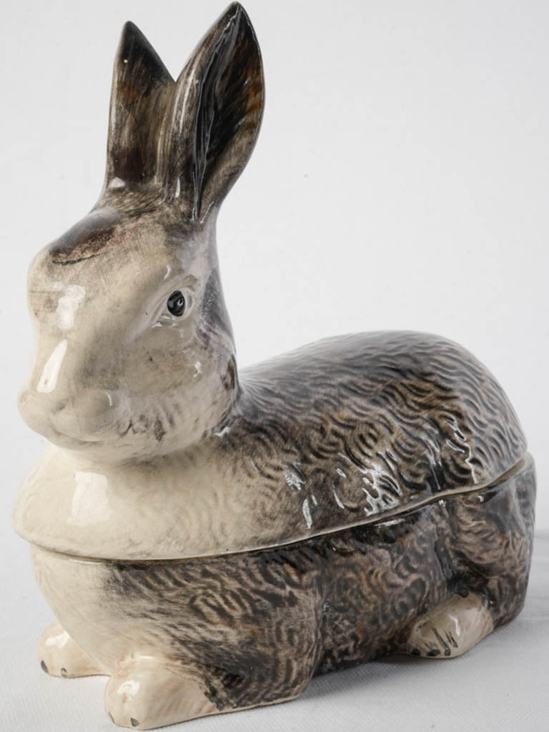 Ceramic farmhouse kitchen accessory  