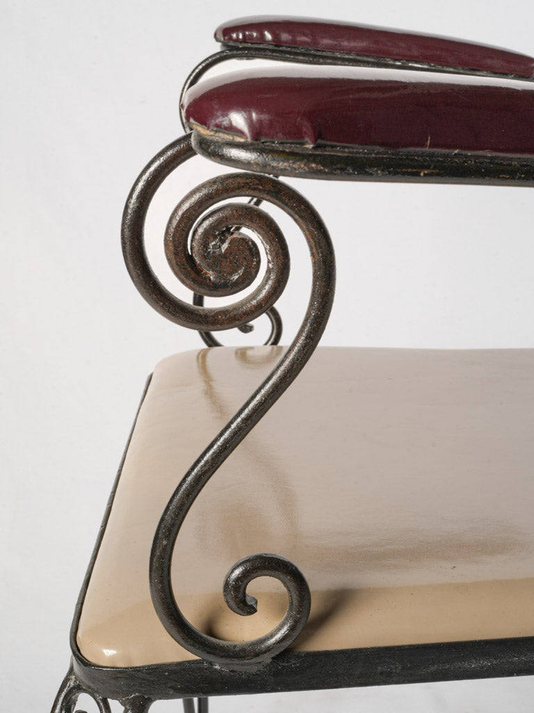 Chic ivory leather seating