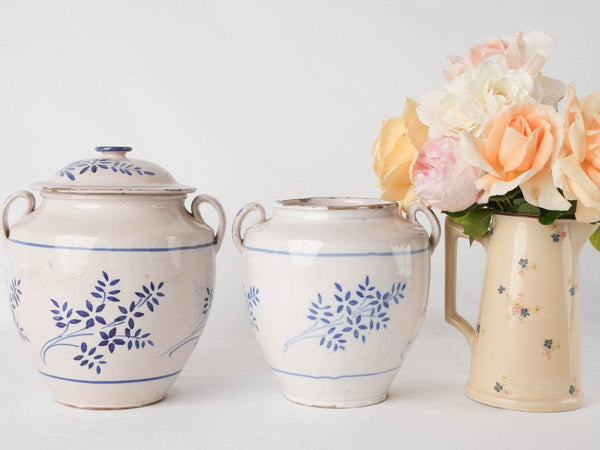 Nineteenth-century blue floral pottery