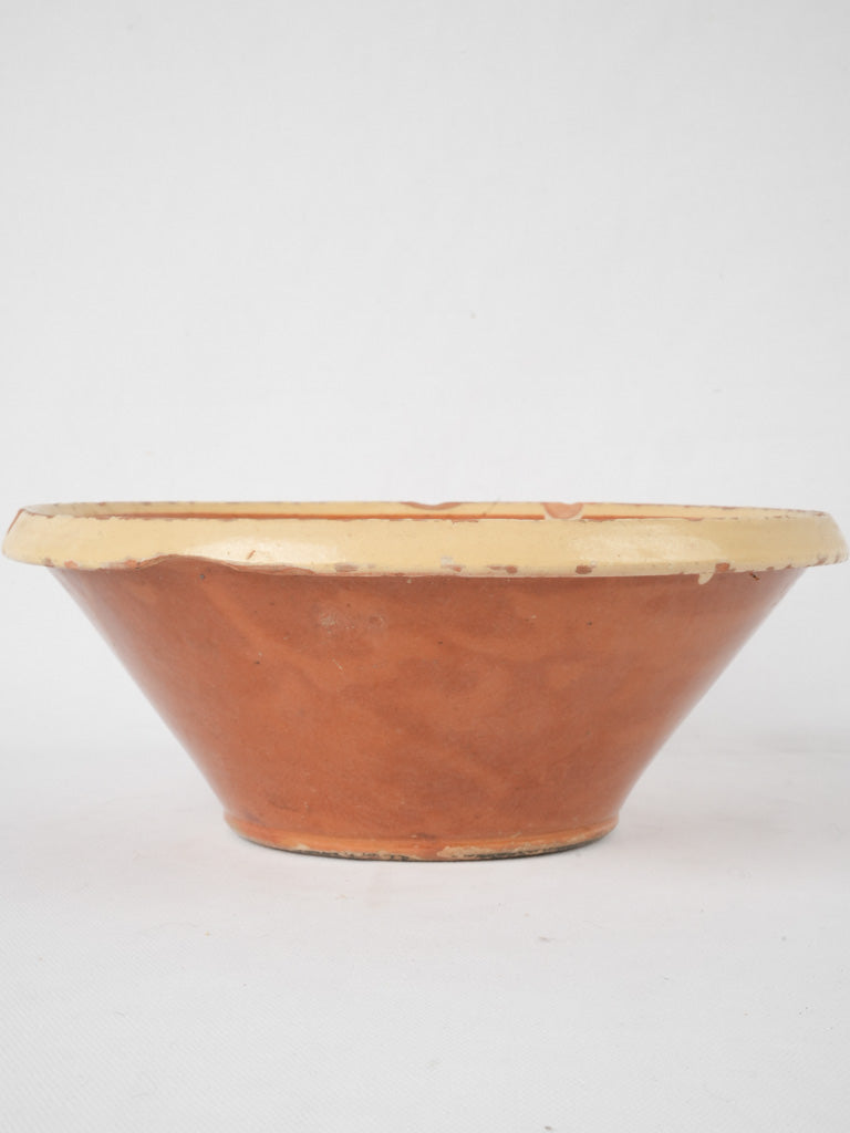 Ochre-brown exterior French salad bowl