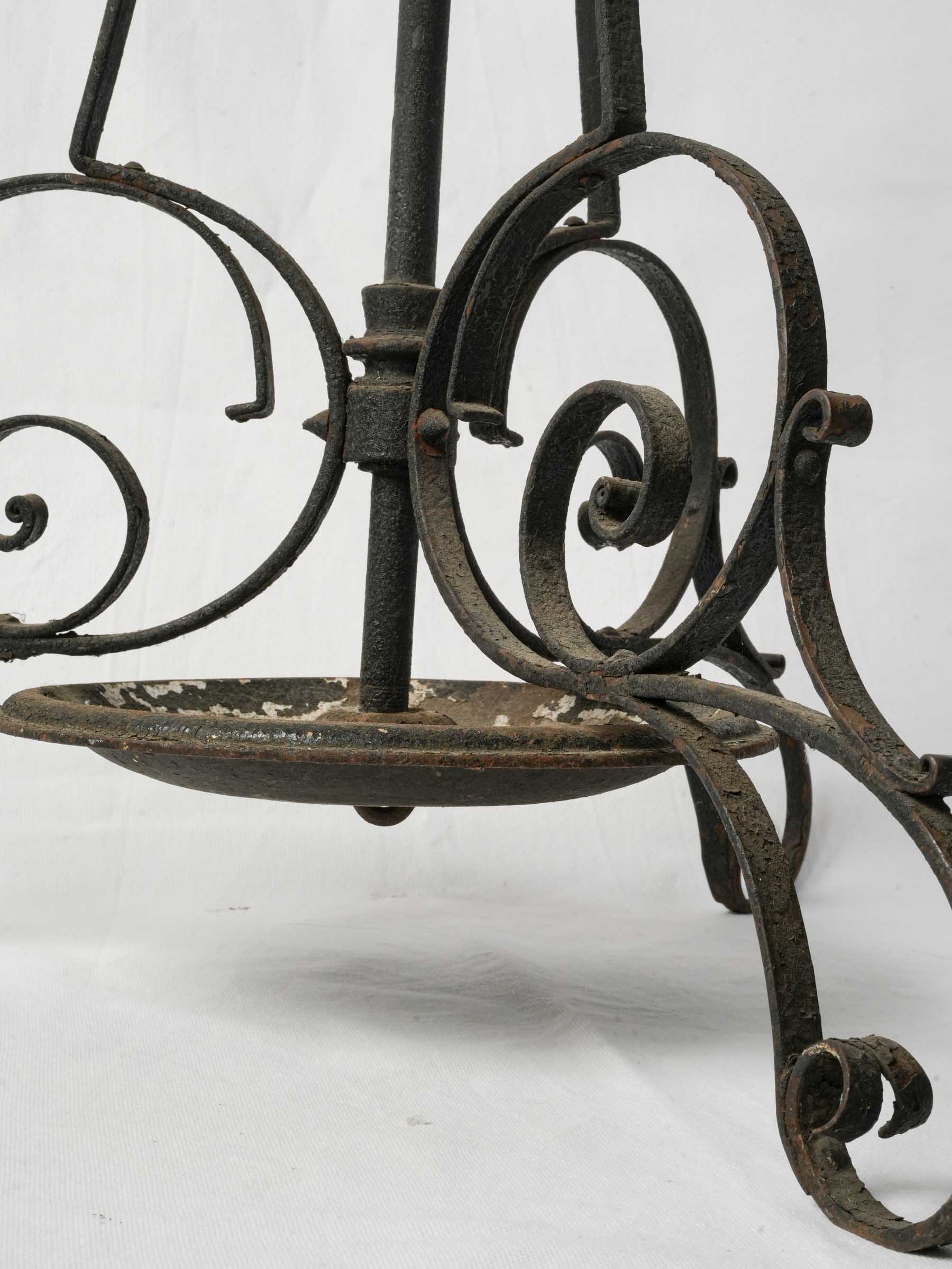 Ornate crown-shaped stand 